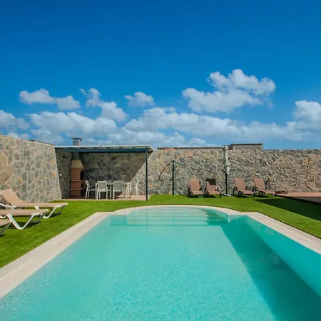 Villa Rubicon I By Tenerifesummervillas *