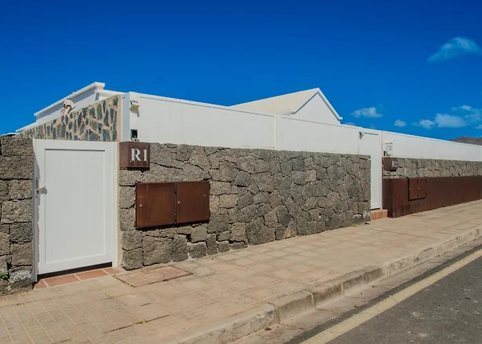 Rubicon I By Tenerifesummervillas Playa Blanca (Lanzarote)